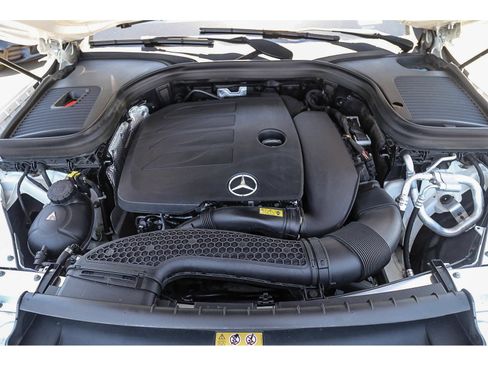 Used 2023 Mercedes-Benz GLC 300 4MATIC Coupe image 25