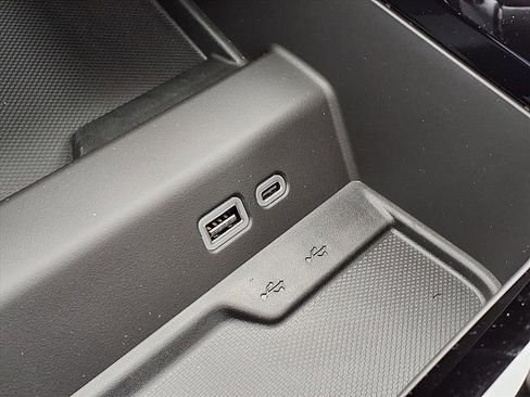 New 2026 Chevrolet Tahoe High Country w/ Sun And Tow Package image 18