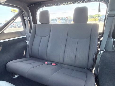 Used 2015 Jeep Wrangler Sport w/ Quick Order Package 24S AWD/4WD image 24