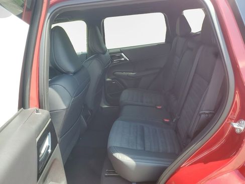 New 2026 Mitsubishi Outlander LE AWD/4WD image 21