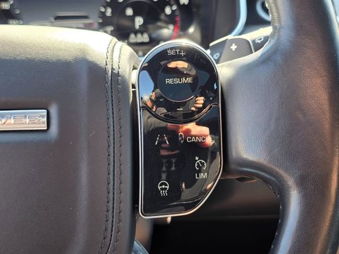 Used 2020 Land Rover Range Rover HSE image 29