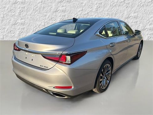 New 2025 Lexus ES 350 Ultra Luxury image 3