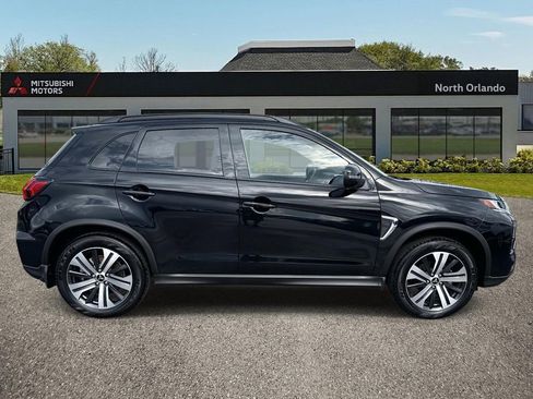 Used 2025 Mitsubishi Outlander Sport SEL image 2