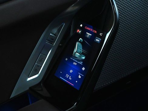 Certified 2024 BMW i7 eDrive50 image 24