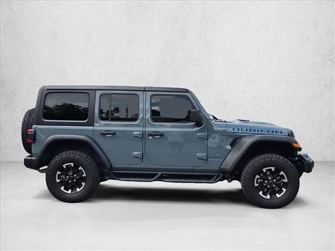 Used 2024 Jeep Wrangler Unlimited Rubicon 4xe w/ Technology Group AWD/4WD image 4