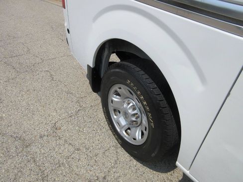 Used 2020 Nissan NV 2500 SV RWD image 12