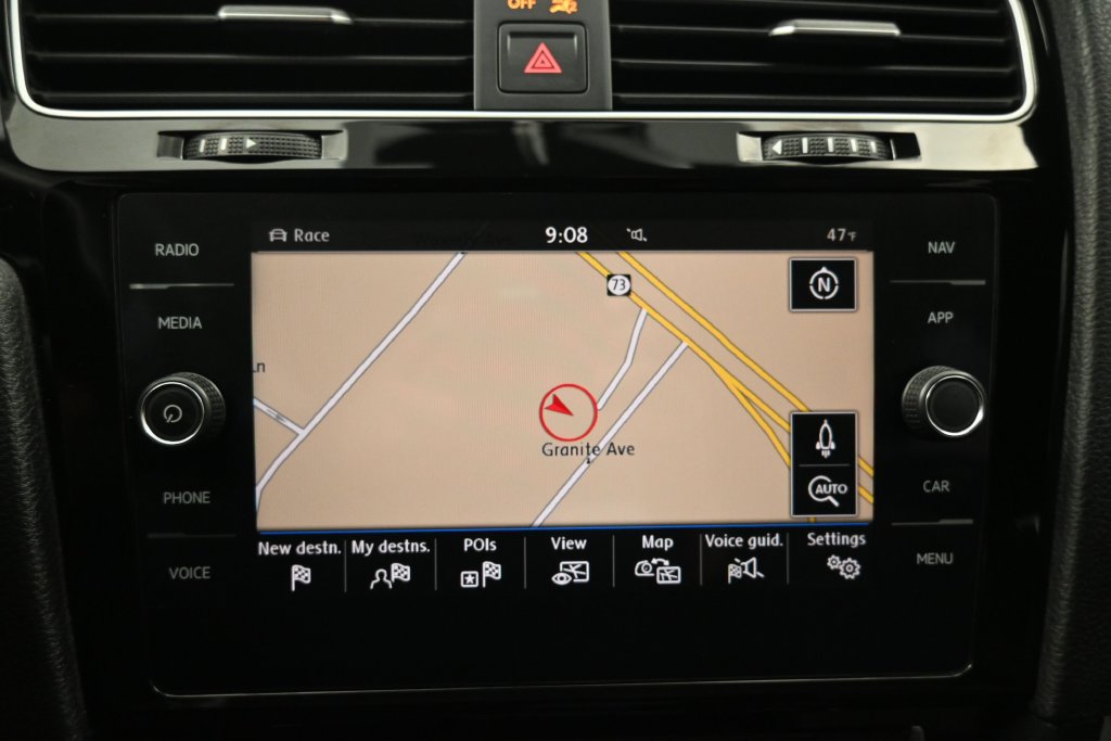 Used 2019 Volkswagen Golf R 4-Door AWD/4WD image 15