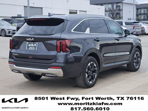 New 2026 Kia Sorento S w/ S Panoramic Sunroof Package FWD image 3
