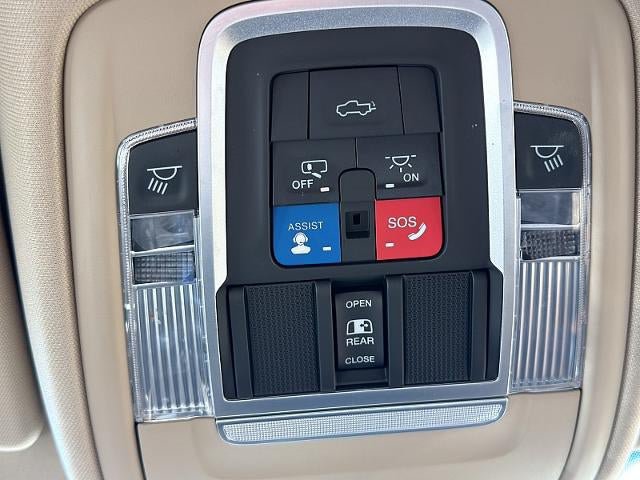 Used 2021 RAM 1500 Laramie w/ Advanced Safety Group AWD/4WD image 36