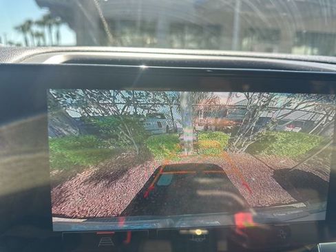 Used 2024 GMC Sierra 1500 SLT w/ SLT Premium Package AWD/4WD image 32