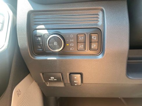 New 2026 Ford F450 Platinum w/ FX4 Off-Road Package AWD/4WD image 19