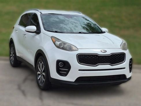 Used 2017 Kia Sportage EX FWD image 2