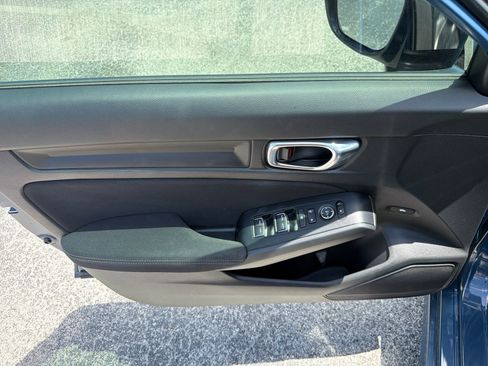 Used 2025 Honda Civic Sport image 27