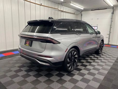 Used 2024 Lincoln Nautilus Reserve w/ Equipment Group 202A image 4