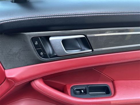 Used 2023 Porsche Panamera 4S image 32