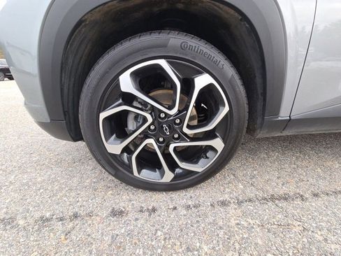 Used 2025 Chevrolet Trax RS w/ Driver Confidence Package image 31