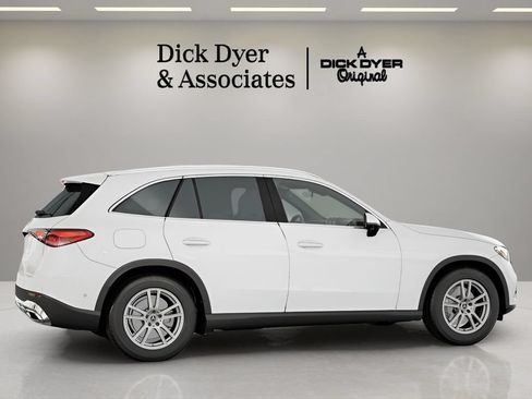 Used 2026 Mercedes-Benz GLC 300 image 8