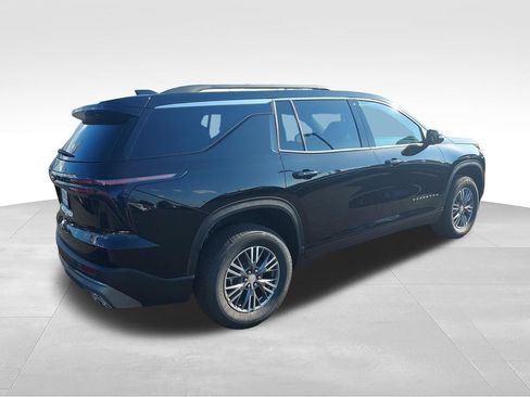 New 2027 Chevrolet Traverse LT FWD image 5