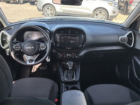 Used 2023 Kia Soul LX w/ Option Group 015 image 16