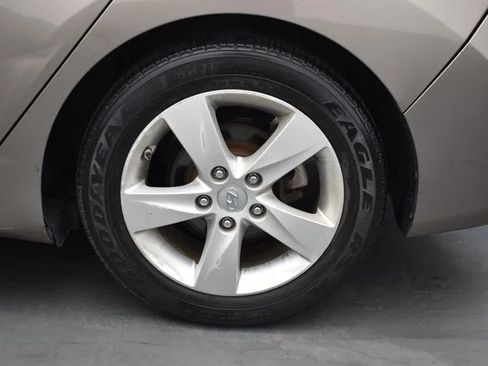 Used 2012 Hyundai Elantra GLS w/ Preferred Pkg 3 FWD image 30