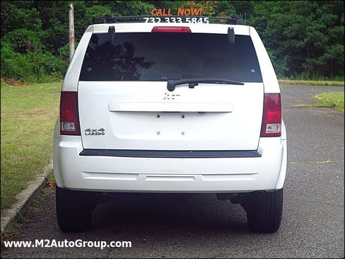 Used 2010 Jeep Grand Cherokee Laredo image 25