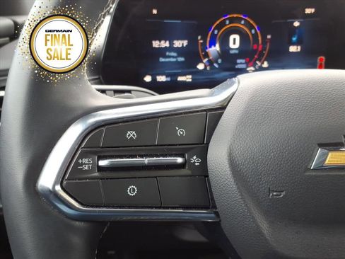 Used 2025 Chevrolet Traverse LT image 13