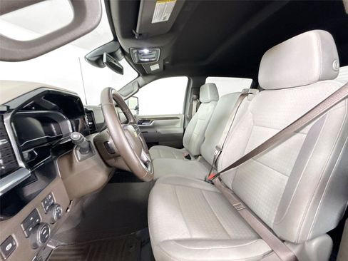 Used 2025 Chevrolet Silverado 3500 LT w/ Safety Package AWD/4WD image 3