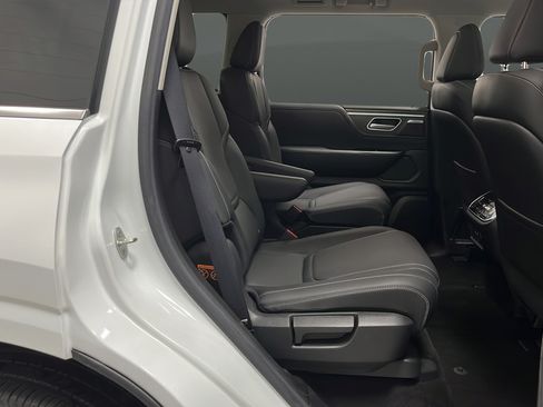 Used 2025 INFINITI QX80 Pure AWD/4WD image 25