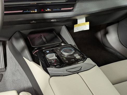 New 2026 BMW 530i xDrive w/ Premium Package AWD/4WD image 20