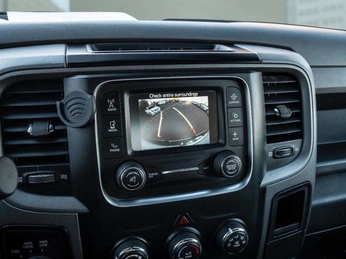 Used 2018 RAM 3500 Tradesman w/ Chrome Appearance Group image 16