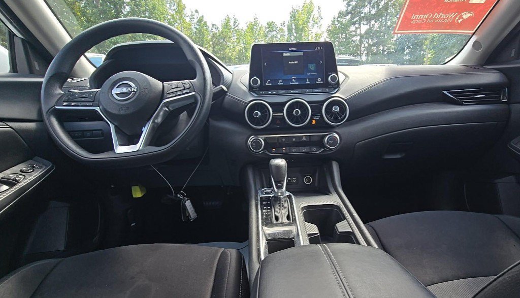 Used 2025 Nissan Sentra SV FWD image 7