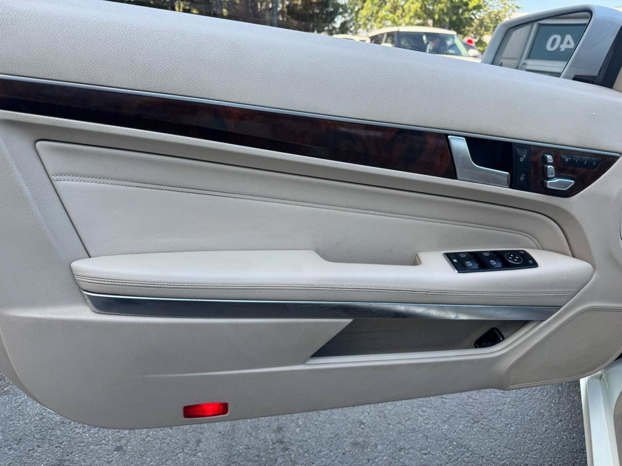 Used 2014 Mercedes-Benz E 350 4MATIC Coupe image 23