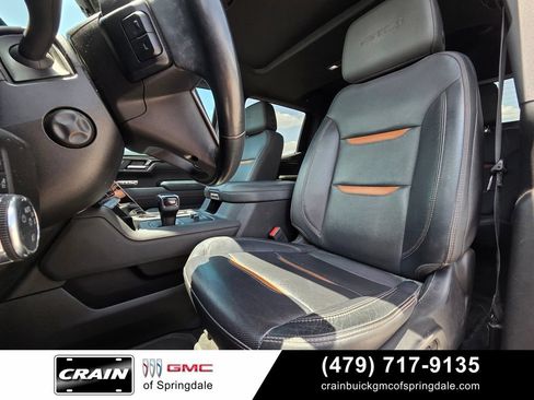 Used 2024 GMC Sierra 1500 AT4 w/ Technology Package AWD/4WD image 24