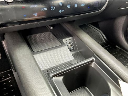 Used 2024 Hyundai Ioniq 6 SEL image 25