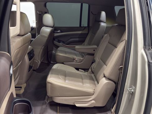 Used 2016 Chevrolet Suburban LTZ image 29