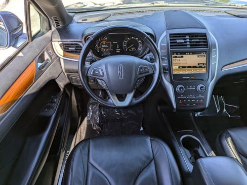 Used 2018 Lincoln MKC Select w/ Select Plus Package image 18