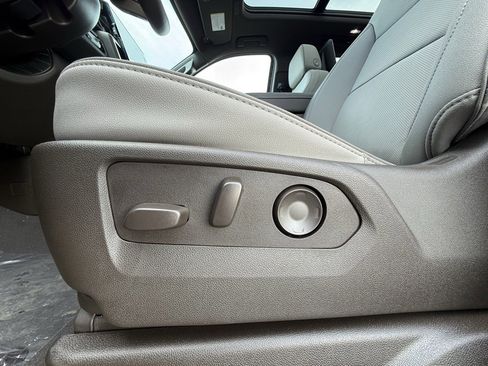 New 2026 GMC Yukon XL Elevation w/ Elevation Premium Package image 38