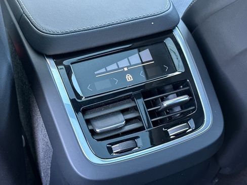 Certified 2022 Volvo XC90 T6 Inscription image 15