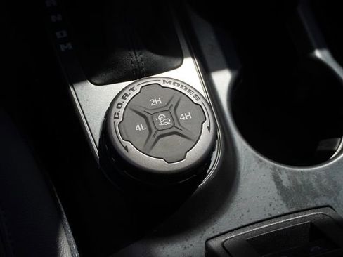 Used 2024 Ford Bronco Outer Banks AWD/4WD image 25