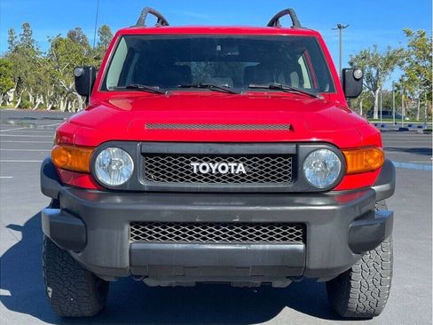 Used 2012 Toyota FJ Cruiser 4WD image 6