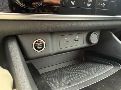 Used 2023 Nissan Rogue S image 19