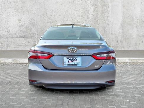 Used 2023 Toyota Camry LE image 10