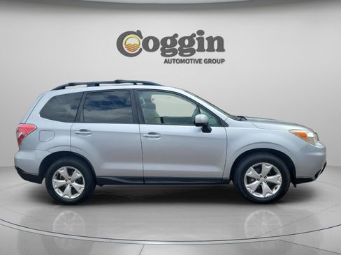Used 2014 Subaru Forester 2.5i Premium w/ All-Weather Package image 7