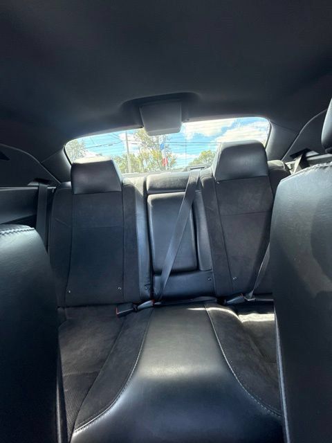 Used 2016 Dodge Challenger R/T Scat Pack w/ Leather Interior Group RWD image 17