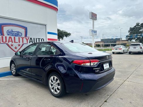 Used 2022 Toyota Corolla LE FWD image 40