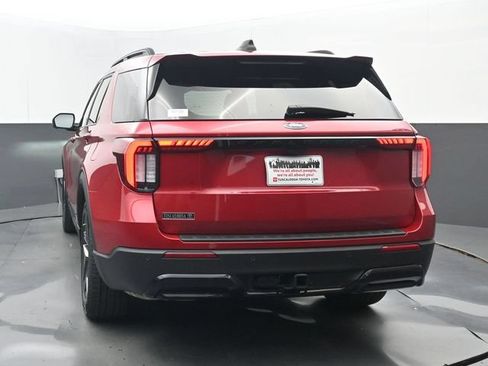 Used 2025 Ford Explorer ST-Line w/ Premium Package RWD image 21