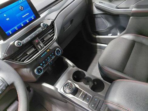 Used 2025 Ford Escape ST-Line AWD/4WD image 24