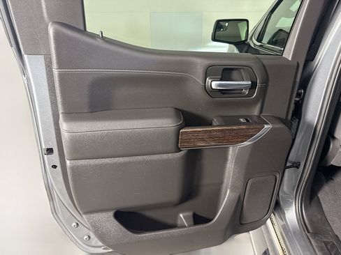 Used 2019 GMC Sierra 1500 SLE w/ SLE Value Package image 26