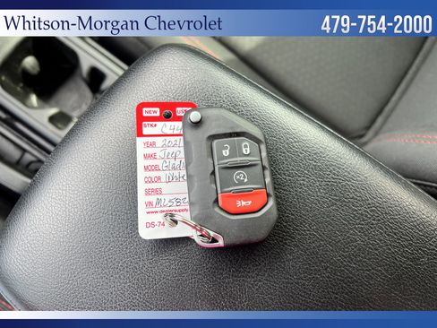 Used 2021 Jeep Gladiator Rubicon AWD/4WD image 25
