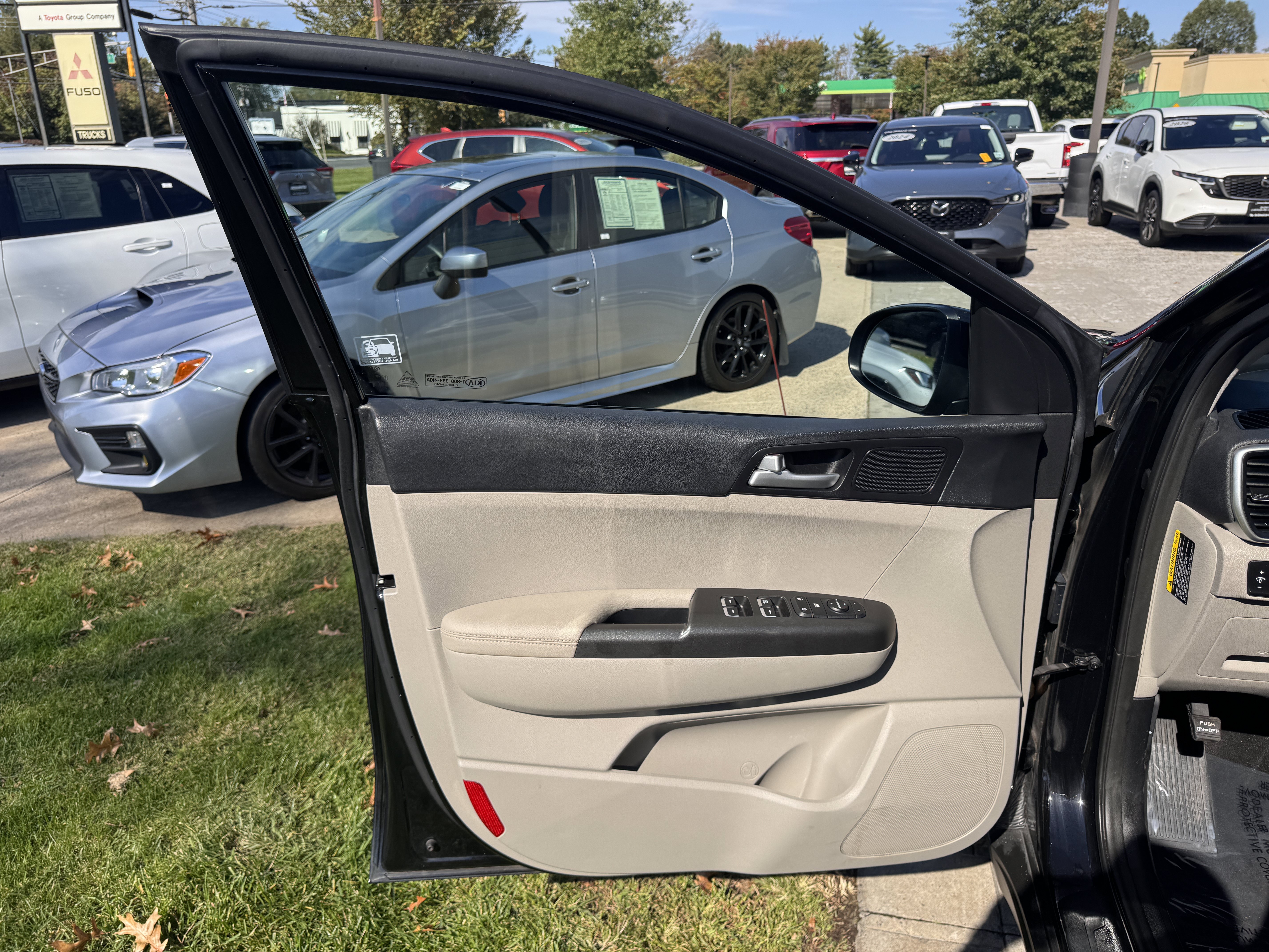 Used 2020 Kia Sportage LX FWD image 21